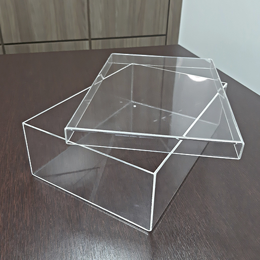 Display de Balcão Prisma - Broches e Crachás - Laser Link